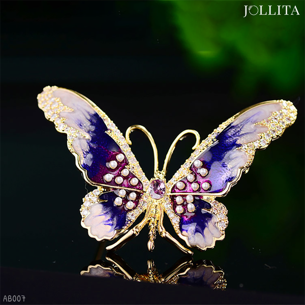  Trâm cài áo bướm dát đá zircon sang trọng 