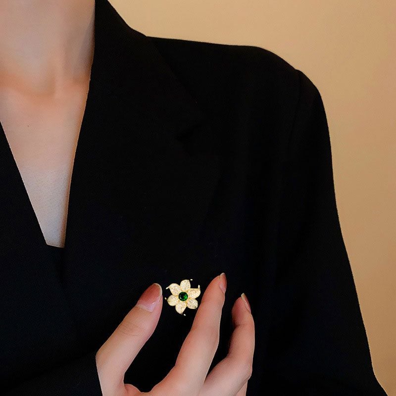  Ghim cài áo hoa đính đá xanh thanh lịch 
