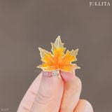  Pin cài áo lá phong vàng thanh lịch duyên dáng 