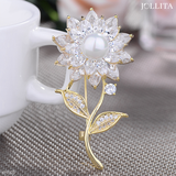  Trâm cài áo hoa mặt trời khảm đá đính ngọc trai sang trọng 