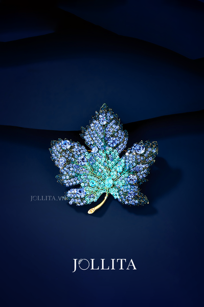  Trâm cài áo lá phong xanh đính đá zircon sang trọng 