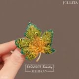  Trâm cài áo lá phong vàng đính đá zircon sang trọng 