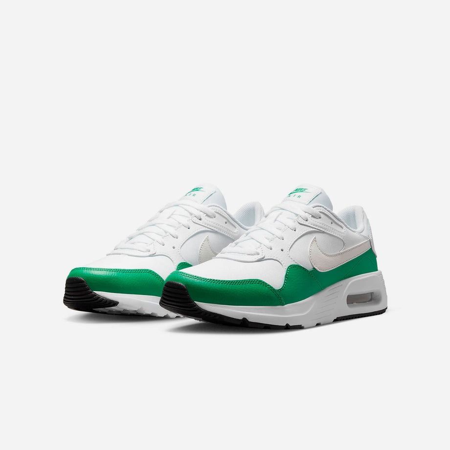cw4555 nike