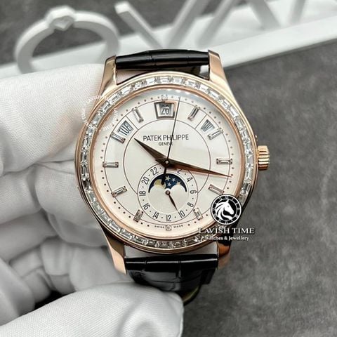 Đồng Hồ Patek Philippe Complications 5205R-001 Rep 1:1 Chế Tác Vỏ Vàng Khối 18K Niềng Bezel Độ Kim Cương Thiên Nhiên Mặt Trắng Dây Da