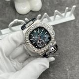 Đồng Hồ Patek Philippe Nautilus 5724/G-001 Rep 1:1 Chế Tác Vỏ Vàng Trắng 18K Niềng Bezel Đính Kim Cương Thiên Nhiên Mặt Xanh Dây Da