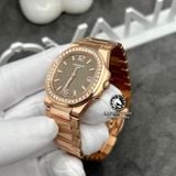 Đồng Hồ Patek Philippe Nautilus 7010/1R-012 Rep 1:1 Chế Tác Vỏ Vàng Khối 18K Niềng Bezel Độ Kim Cương Thiên nhiên Mặt Nâu Dây Kim Loại