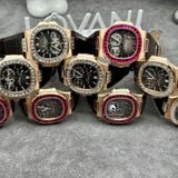 Đồng Hồ Patek Philippe Nautilus 5724/12R Rep 1:1 Chế Tác Vỏ Vàng Khối 18K Niềng Bezel Đính Ruby Hồng Dây Da