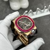 Đồng Hồ Patek Philippe Nautilus 5724/12R Rep 1:1 Chế Tác Vỏ Vàng Khối 18K Niềng Bezel Đính Ruby Hồng Dây Da