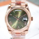 Đồng Hồ Rolex Day-Date 40mm 228235-0025 Rep 1:1 Chế Tác Mặt Số Xanh Lá Olive Cọc Số La Mã Vỏ Vàng Hồng Khối Lượng 185 Gram