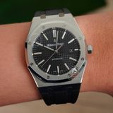 Đồng Hồ Audemars Piguet Royal Oak 15400 Rep 1:1 Vỏ Bạc Mặt Đen Dây Cao Su