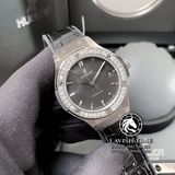 Đòng Hồ Hublot Classic Fusion 38mm Rep 1:1 Chế Tác Vỏ Bạc Độ Niềng Kim Cương Thiên Nhiên Mặt Đen Dây Da 565.NX.1470.LR.1204