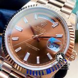 Đồng Hồ Rolex Day-Date 40mm 228235-0003 Rep 1:1 Cao Cấp Vỏ Vàng Hồng Mặt Nâu Cọc Số Đính Đá Baguette Dây Kim Loại