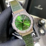 Đồng Hồ Hublot Classic Fusion 42mm Rep 1:1 Chế Tác Vỏ Bạc Độ Niềng Kim Cương Thiên Nhiên Mặt Số Xanh Lá Chải Tia Dây Da 542.NX.8970.LR