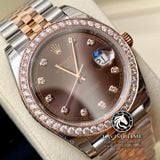 Đồng Hồ Rolex Datejust 41mm 126331 Rep 1:1 Chế Tác Vỏ Demi Vàng Hồng Niềng Bezel Độ Kim Cương Thiên Nhiên Tùy Chọn Mặt Nâu Chocolate Cọc Số Đính Đá Dây Kim Loại Jubilee