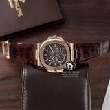 Đồng Hồ Patek Philippe Nautilus 5712R-001 Rep 1:1 Chế Tác Vỏ Vàng Hồng Mặt Nâu Dây Da