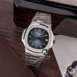 Đồng Hồ Patek Philippe Nautilus 5711/1A  Rep 1:1 Chế Tác Vỏ Bạc Mặt Xanh Dây Kim Loại