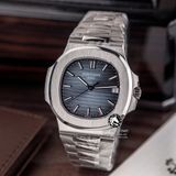 Đồng Hồ Patek Philippe Nautilus 5711/1A  Rep 1:1 Chế Tác Vỏ Bạc Mặt Xanh Dây Kim Loại