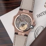 Đồng Hồ Patek Philippe Nautilus 5724/R-001 Rep 1:1 Chế Tác Vỏ Vàng Hồng Niềng Bezel Đính Đá Mặt Xám Dây Da