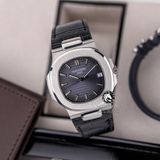 Đồng Hồ Patek Philippe Nautilus 5711/1A  Rep 1:1 Chế Tác Vỏ Bạc Mặt Xanh Dây Da