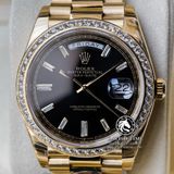 Đồng Hồ Rolex Day-Date 40mm 228348RBR Rep 1:1 Cao Cấp Vỏ Vàng Kim Niềng Bezel Đính Đá Mặt Đen Cọc Số Đính Đá Baguette Dây Kim Loại