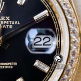 Đồng Hồ Rolex Day-Date 40mm 228348RBR Rep 1:1 Cao Cấp Vỏ Vàng Kim Niềng Bezel Đính Đá Mặt Đen Cọc Số Đính Đá Baguette Dây Kim Loại