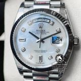 Đồng Hồ Rolex Day-Date 36mm 128239-0007 Rep 1:1 Cao Cấp Vỏ Bạc Mặt Xà Cừ Trắng Cọc Số Đá Dây Kim Loại