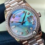 Đồng Hồ Rolex Day-Date 36mm 118235 Rep 1:1 Cao Cấp Vỏ Vàng Hồng Niềng Bezel Đính Đá Mặt Xà Cừ Tím Cọc Số Đính Đá Dây Kim Loại