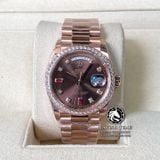 Đồng Hồ Rolex Day-Date 36mm 118235 Rep 1:1 Cao Cấp Vỏ Vàng Hồng Niềng Bezel Đính Đá Mặt Nâu Chocolate Cọc Số Đính Đá Và Ruby Đỏ Dây Kim Loại