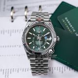 Đồng Hồ Rolex Sky-Dweller 42mm 336934-0002 Rep 1:1 Chế Tác Vỏ Bạc Mặt Xanh Lá Dây Kim Loại Oyster
