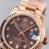 Đồng Hồ Rolex Datejust 31mm m278275-0010 Rep 1:1 Chế Tác Mặt Nâu Chocolate Niềng Khía Dây Vàng Hồng President 3 mắt