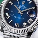 Đồng Hồ Rolex Day-Date 40mm 228239-0076 Rep 1:1 Chế Tác Mặt Số Xanh Dương Ombre Cọc Số La Mã Vỏ Thép Khối Lượng 185 Gram