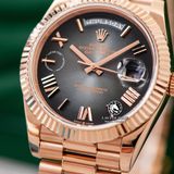 Đồng Hồ Rolex Day-Date 40mm 228235-0055 Rep 1:1 Chế Tác Mặt Số Xám Đen Ombre Cọc Số Đính Đá Baguette Vàng Hồng Khối Lượng 185 Gram