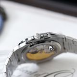 Đồng Hồ Patek Philippe Nautilus 5811/1G-001 Rep 1:1 Chế Tác Vỏ Bạc Mặt Xanh Dương Dây Kim Loại