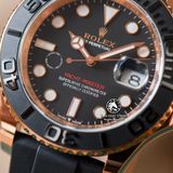 Đồng Hồ Rolex Yacht-Master 40mm 126655-0002 Rep 1:1 Chế Tác Vỏ Vàng Hồng Mặt Đen Dây Cao Su