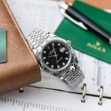 Đồng Hồ Rolex Datejust 41mm 126334-0012 Rep 1:1 Chế Tác Vỏ Bạc Mặt Đen Cọc Số Đính Đá Dây Kim Loại