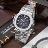 Đồng Hồ Patek Philippe Nautilus 5712/1A-001 Rep 1:1 Chế Tác Vỏ Bạc Mặt Xanh Dây Kim Loại