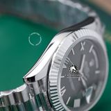 Đồng Hồ Rolex Day-Date 40mm 228239-0033 Rep 1:1 Chế Tác Vỏ Bạc Mặt Xanh Olive Cọc Số La Mã Trọng Lượng 168 Gram Dây Kim Loại