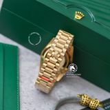 Đồng Hồ Rolex Day-Date 40mm 228238-004 Rep 1:1 Chế Tác Vỏ Vàng Kim Mặt Đen Cọc Số Đính Đá Baguette Trọng Lượng 168 Gram Dây Kim Loại