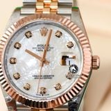 Đồng Hồ Rolex Datejust 41mm 126331-0014 Rep 1:1 Chế Tác Vỏ Demi Vàng Hồng Mặt Số Độ Xà Cừ Vân Mây Cọc Số Kim Cương Thiên Nhiên Dây Kim Loại Jubilee