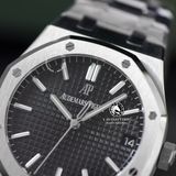 Đồng Hồ Audemars Piguet Royal Oak 15500ST.OO.1220ST.03 Rep 1:1 Chế Tác Vỏ Bạc Mặt Đen Dây Kim Loại