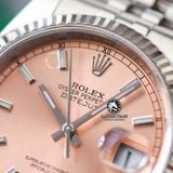 Đồng Hồ Rolex Datejust 36mm 116234-0108 Rep 1:1 Chế Tác Vỏ Bạc Mặt Hồng Cọc Số Vạch Dây Kim Loại Jubilee