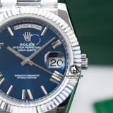 Đồng Hồ Rolex Day-Date 40mm 228239-007 Rep 1:1 Chế Tác Vỏ Bạc Mặt Xanh Dương Cọc Số La Mã Trọng Lượng 168 Gram Dây Kim Loại