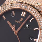 Đồng Hồ Hublot Classic Fusion 42mm Rep 1:1 Chế Tác Vỏ Vàng Hồng Đính Đá Pave Mặt Số Đen 542.OX.1181.LR.1704