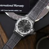 Đồng Hồ Hublot Classic Fusion 42mm Rep 1:1 Chế Tác Vỏ Bạc Niềng Bezel Đính 1 Hàng Đá Mặt Số Xám 542.NX.7071.LR