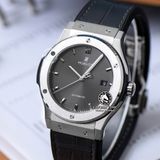 Đồng Hồ Hublot Classic Fusion 42mm Rep 1:1 Chế Tác Vỏ Bạc Titanium Mặt Số Xám Nâng Cấp Độ Vòng Bi Bánh Đà Chính Hãng 542.NX.7071.LR