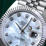 Đồng Hồ Rolex Datejust 41mm 126334-0020 Rep 1:1 Chế Tác Vỏ Bạc Mặt Xà Cừ Trắng Cọc Số Đính Đá Dây Kim Loại