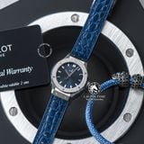 Đồng Hồ Hublot Classic Fusion 33mm Rep 1:1 Chế Tác Vỏ Bạc Mặt Số Xanh Dương 581.NX.7170.LR