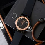 Đồng Hồ Hublot Classic Fusion 42mm Rep 1:1 Chế Tác Vỏ Vàng Hồng Mặt Số Đen Dây Cao Su 542.CO.1181.RX