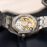 Đồng Hồ Audemars Piguet Royal Oak 15500ST.OO.1220ST.04 Rep 1:1 Chế Tác Vỏ Bạc Mặt Trắng Dây Kim Loại