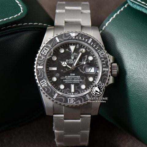 Đồng Hồ Rolex Submariner Carbon Fiber Đen Rep 1:1 Chế Tác Vỏ Bạc Mặt Carbon Đen Dây Kim Loại Oyster